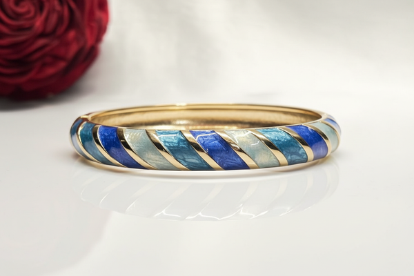 Viral Enamel Bangle Blue White Gold – Enhanced Studio Shot